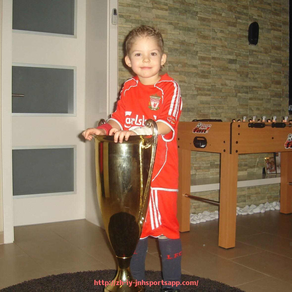 金年会app-德甲球队赛前备战训练安排及幕后花絮